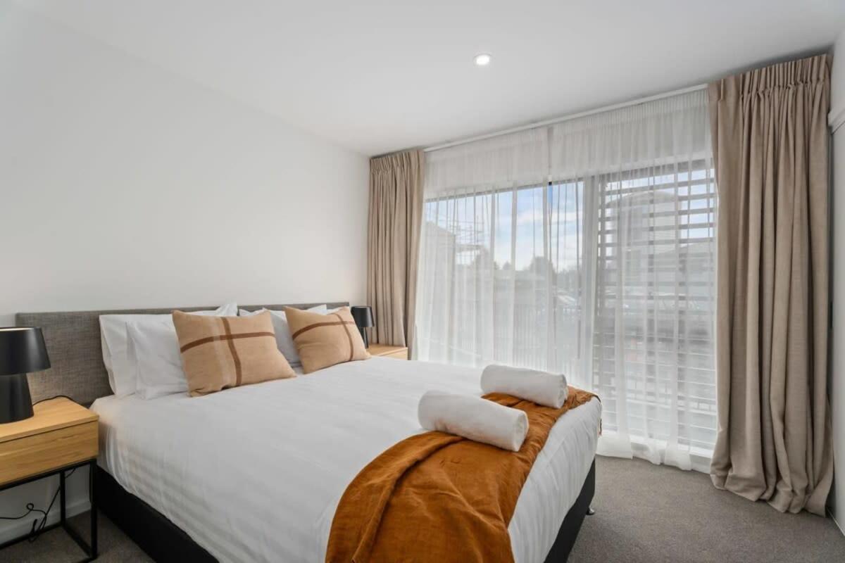 Alps And Lake Retreat Wanaka Albert Town ภายนอก รูปภาพ