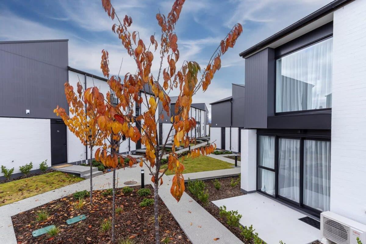 Alps And Lake Retreat Wanaka Albert Town ภายนอก รูปภาพ